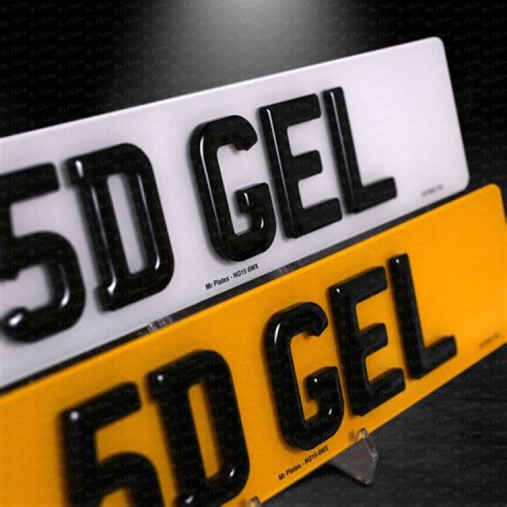 Are black number plates legal UK?