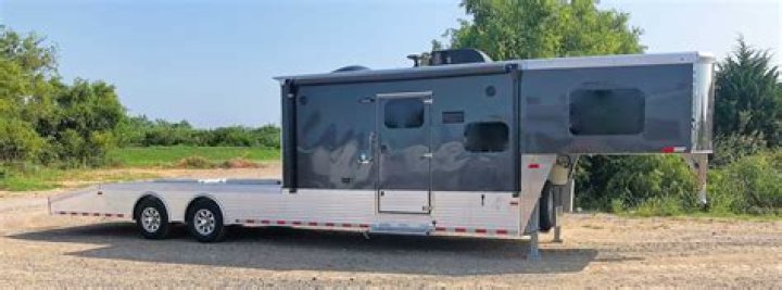 Are horse trailers gooseneck or 5th wheel?