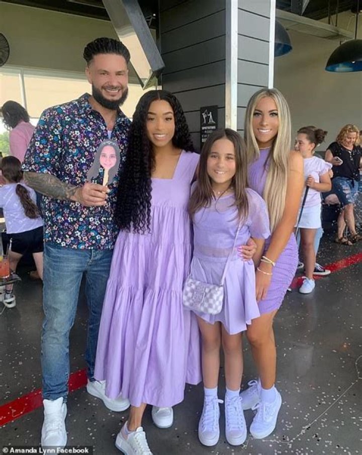 Are Vinny and Pauly D still friends?