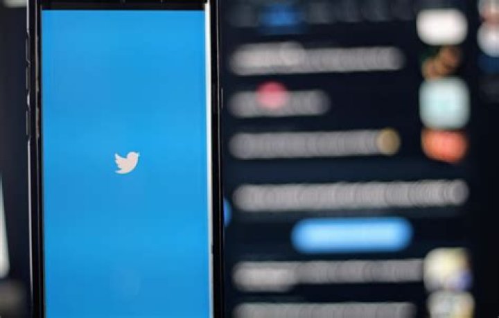 Can I get paid to tweet?