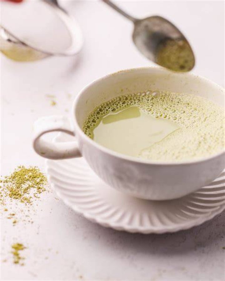 Does adding almond milk to matcha reduce benefits?