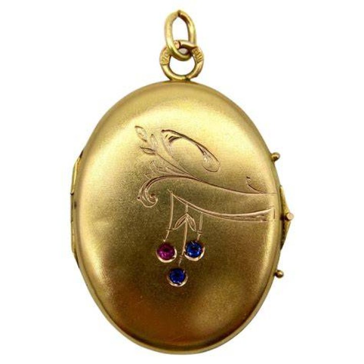 How can you tell if a 14K gold chain is real?