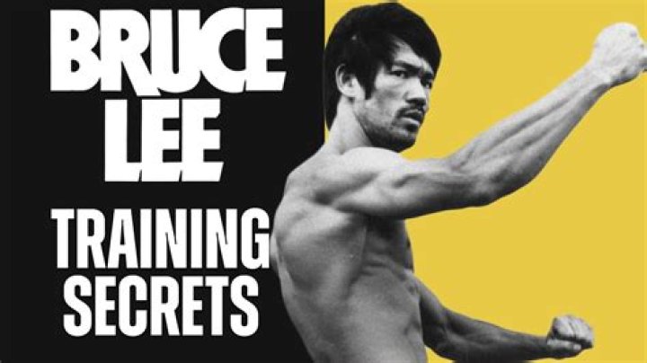 How much did Bruce Lee weigh at his peak?