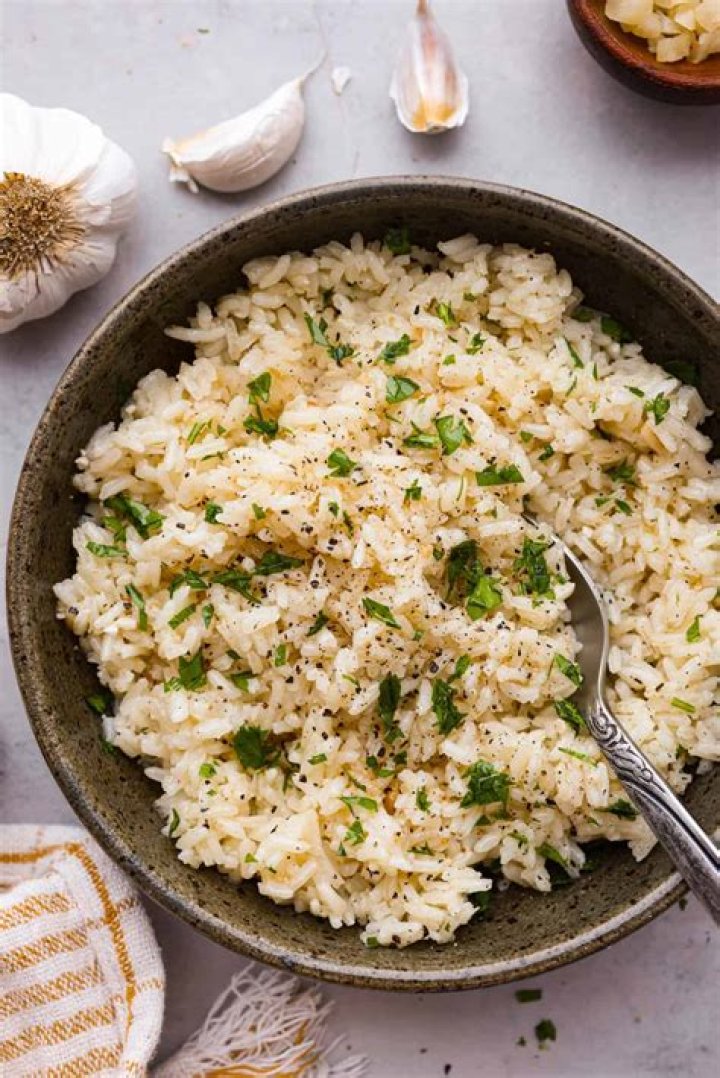 Is boiled rice good for your stomach?