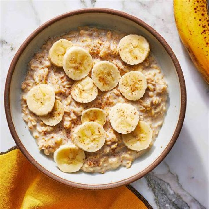 Is oatmeal with banana healthy?