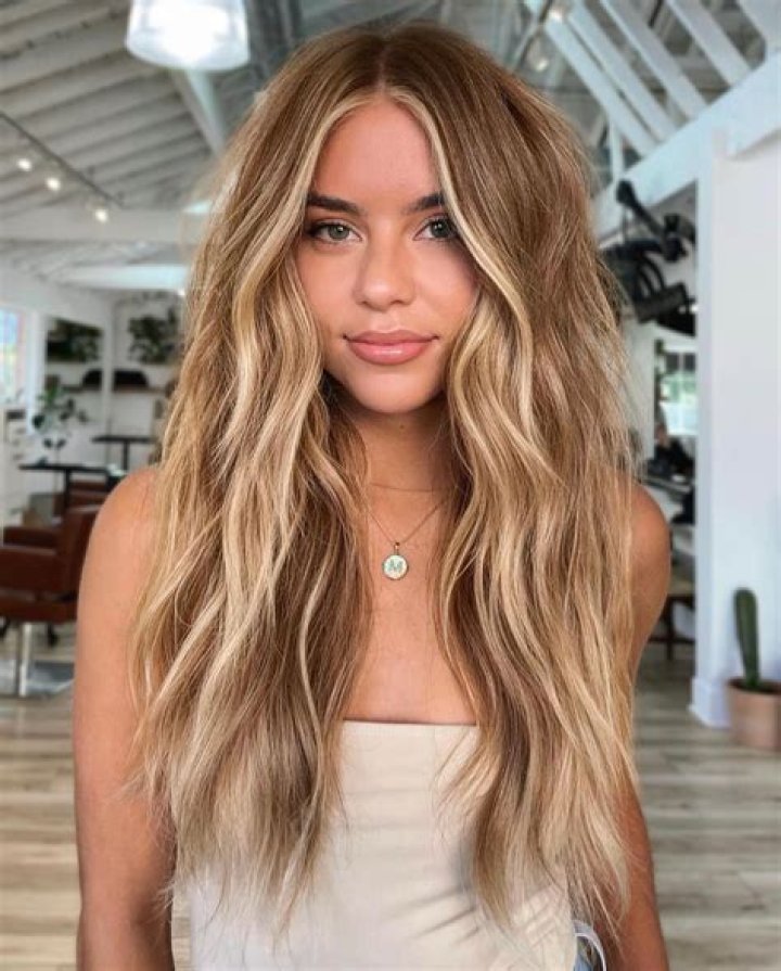 What is a money piece for hair?
