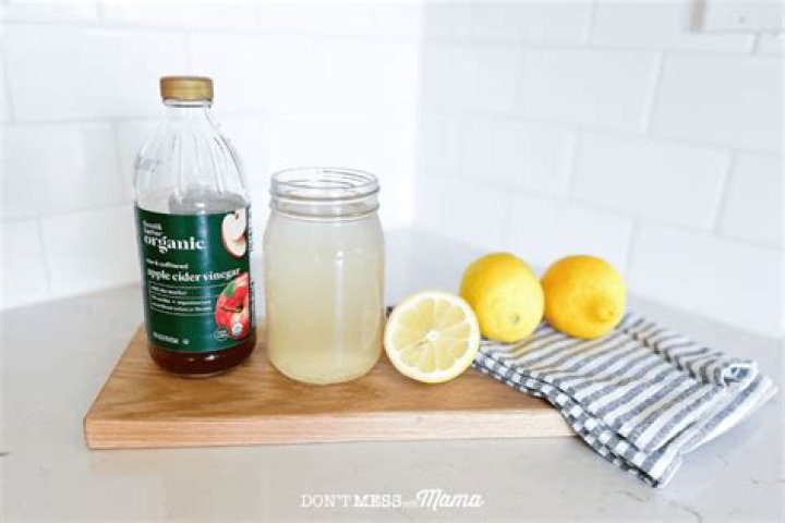 What is better for cleaning lemon juice or vinegar?