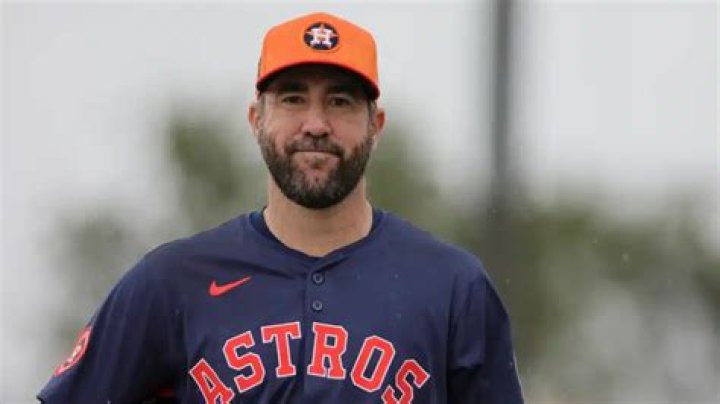 Who is the richest baseball owner?